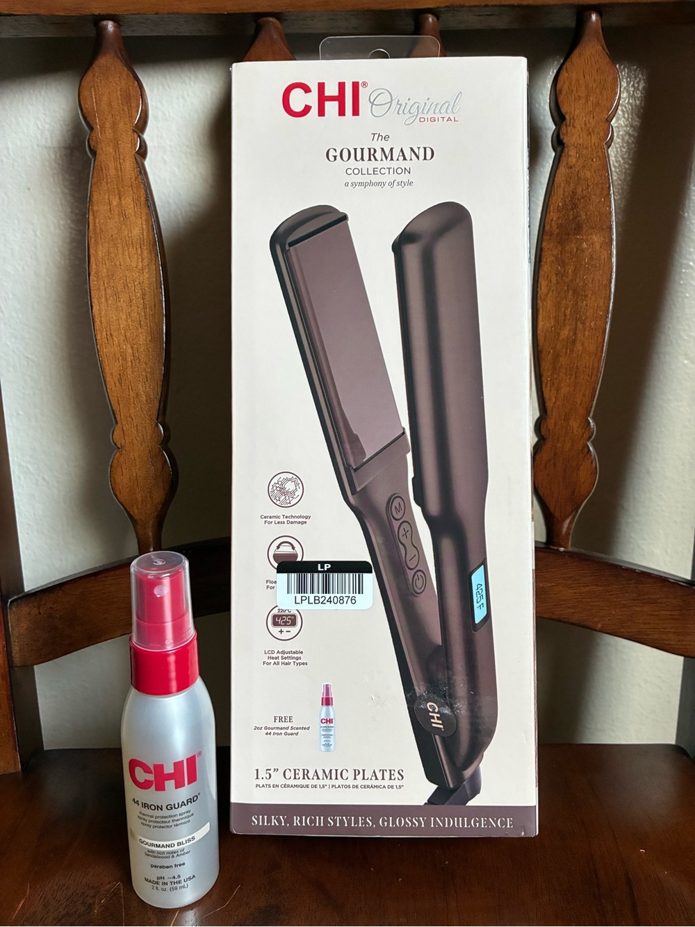 CHI Flat Iron - Picture 2 of 7